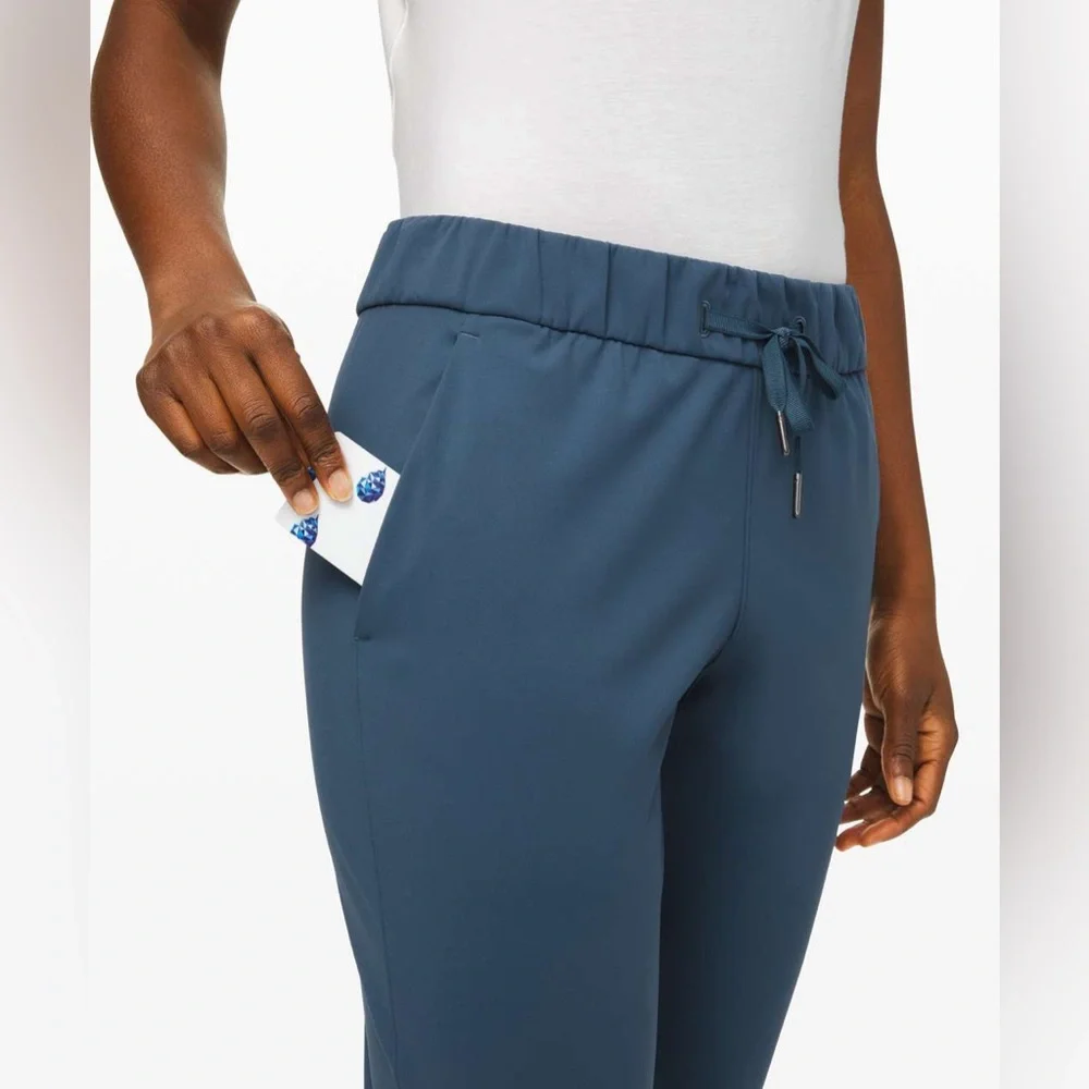 Lululemon On the Fly 7/8 Pant Code Blue Size 2 - Picture 4 of 11